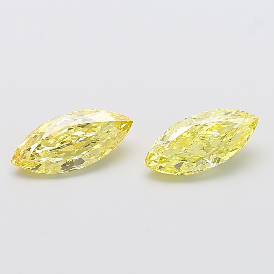 Loose Diamond - MARQUISE 1.72ct Fancy Vivid Yellow VS1: Loose Diamond - MARQUISE 1.72ct Fancy Vivid Yellow VS1 Source: This is a real non-mined Diamond that has been grown in a lab Shape: MARQUISE Carats: 1.72 Color: Fancy Vivid Yellow Certification: IGI V
