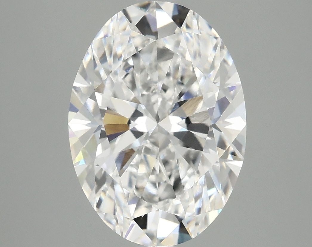 Loose Diamond - OVAL 3.84ct E VVS2: Loose Diamond - OVAL 3.84ct E VVS2 Source: This is a real non-mined Diamond that has been grown in a lab Shape: OVAL Carats: 3.84 Color: E Clarity: VVS2 Certification: IGI Video: