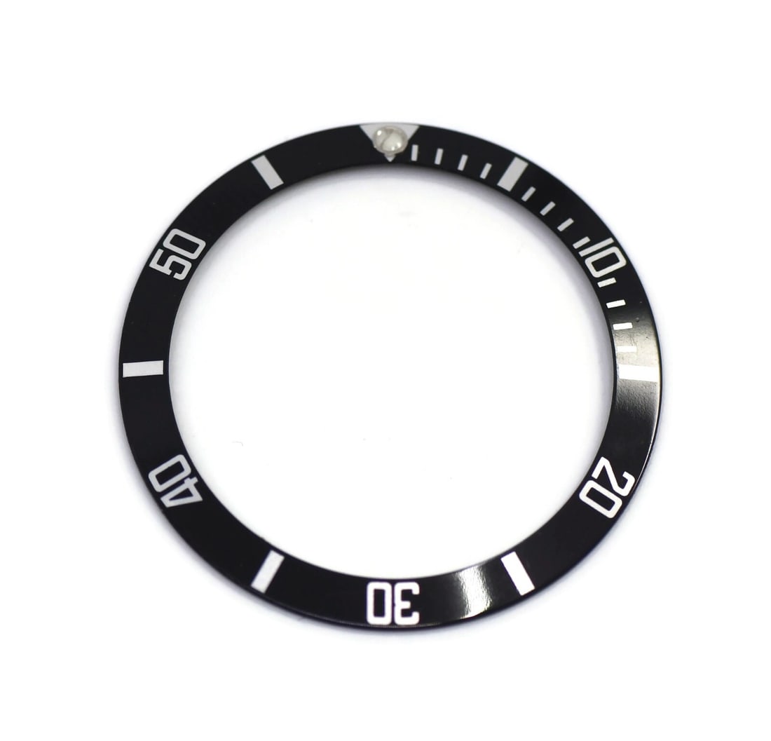 Authentic Rolex Submariner Insert Ref 315-16800-81: Authentic Rolex Submariner Insert Ref 315-16800-81 This authentic Rolex Submariner Insert (Reference 315-16800-81) is designed specifically for the Rolex Submariner model. The insert showcases the qua