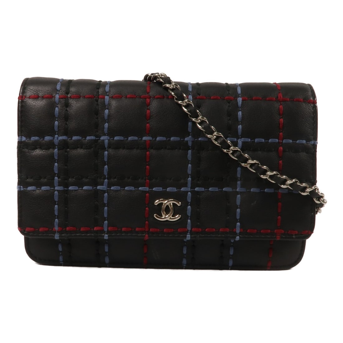 CHANEL WOC Wallet On Chain Shoulder Bag Black Calfskin: CHANEL WOC Wallet On Chain Shoulder Bag Black Calfskin CHANEL Wallet On Chain shoulder bag in black calfskin (cowhide) leather. This WOC model features a chain shoulder strap and a practical interior 
