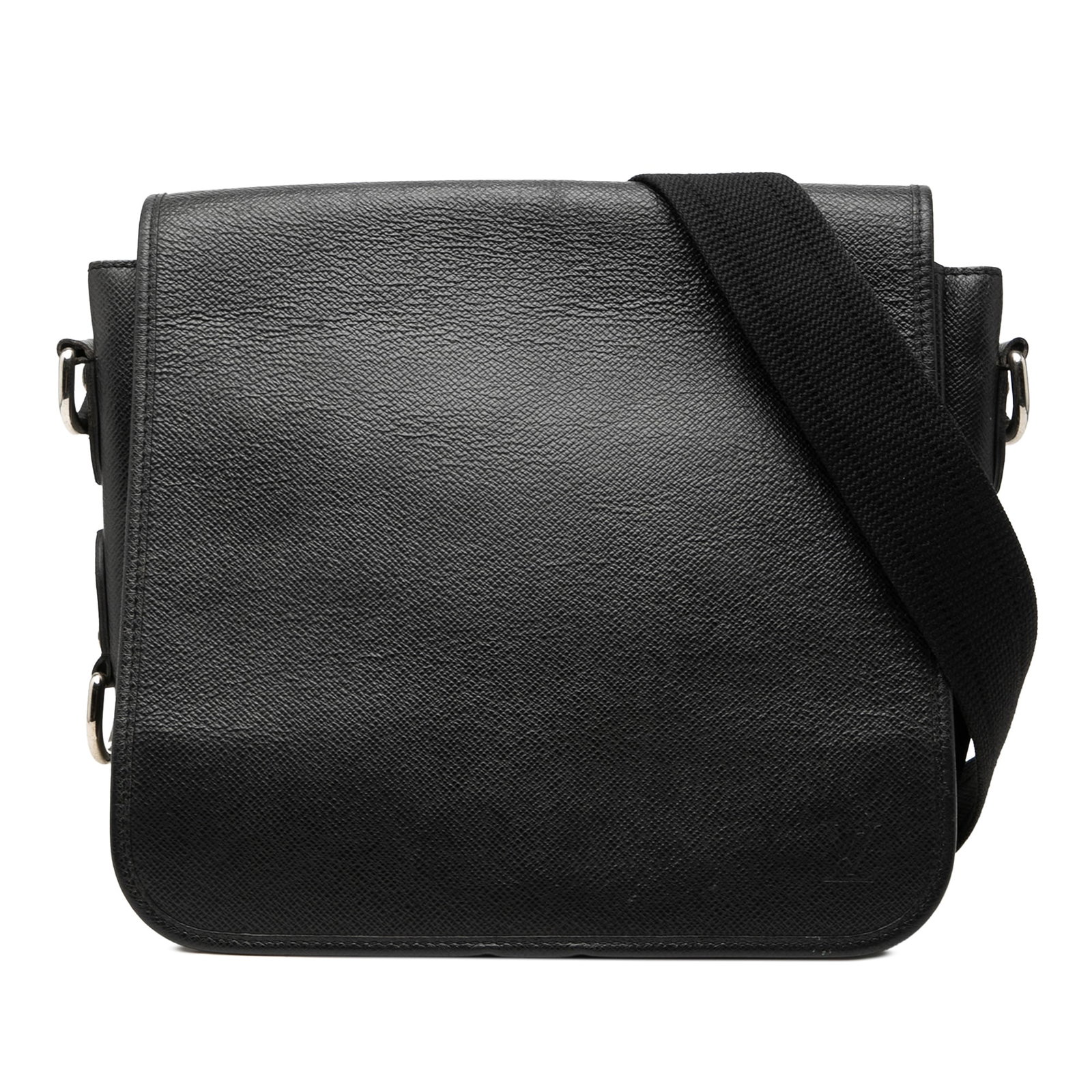 Louis Vuitton Taiga Andrei Black Leather Shoulder Bag: Louis Vuitton Taiga Andrei Black Leather Shoulder Bag Louis Vuitton Taiga Andrei shoulder bag crafted in black Taiga leather. It features an adjustable flat strap, a front flap with magnetic snap clos