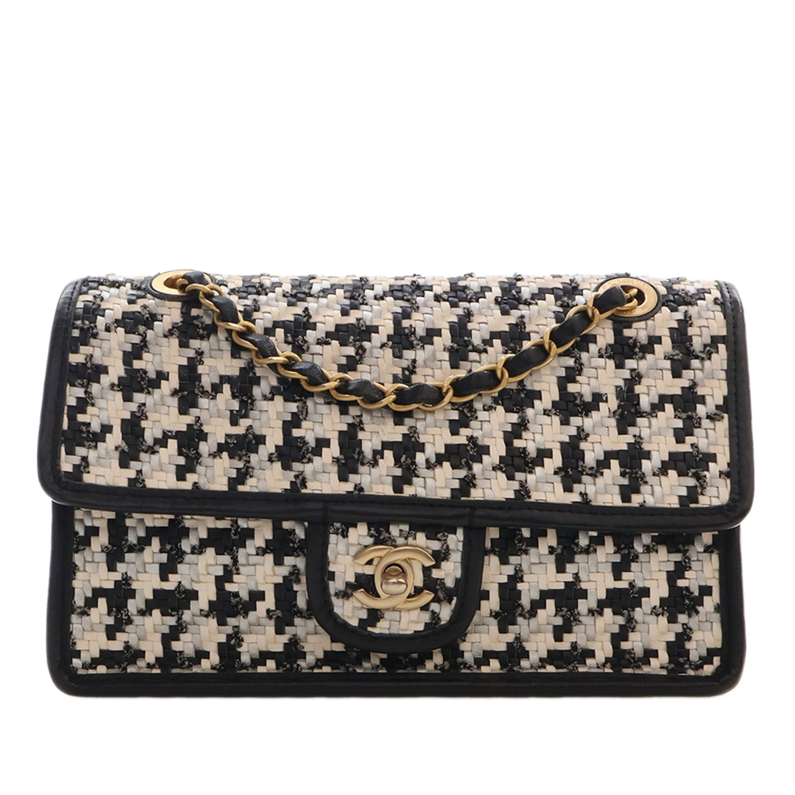 Chanel CC Single Flap Shoulder Bag Woven Lambskin Houndstooth: Chanel CC Single Flap Shoulder Bag Woven Lambskin Houndstooth A Chanel single flap shoulder bag crafted with a woven lambskin and viscose houndstooth body. It features leather-woven chain straps, a fr