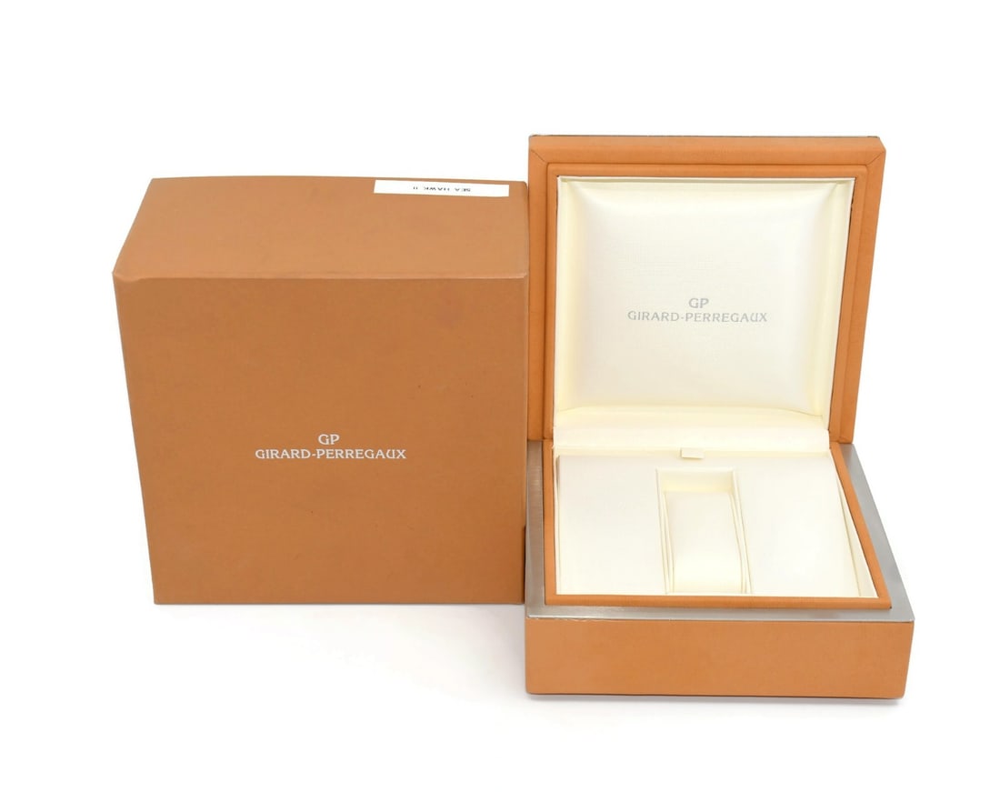 Girard-Perregaux Sea Hawk II single watch presentation box (1 of 2)