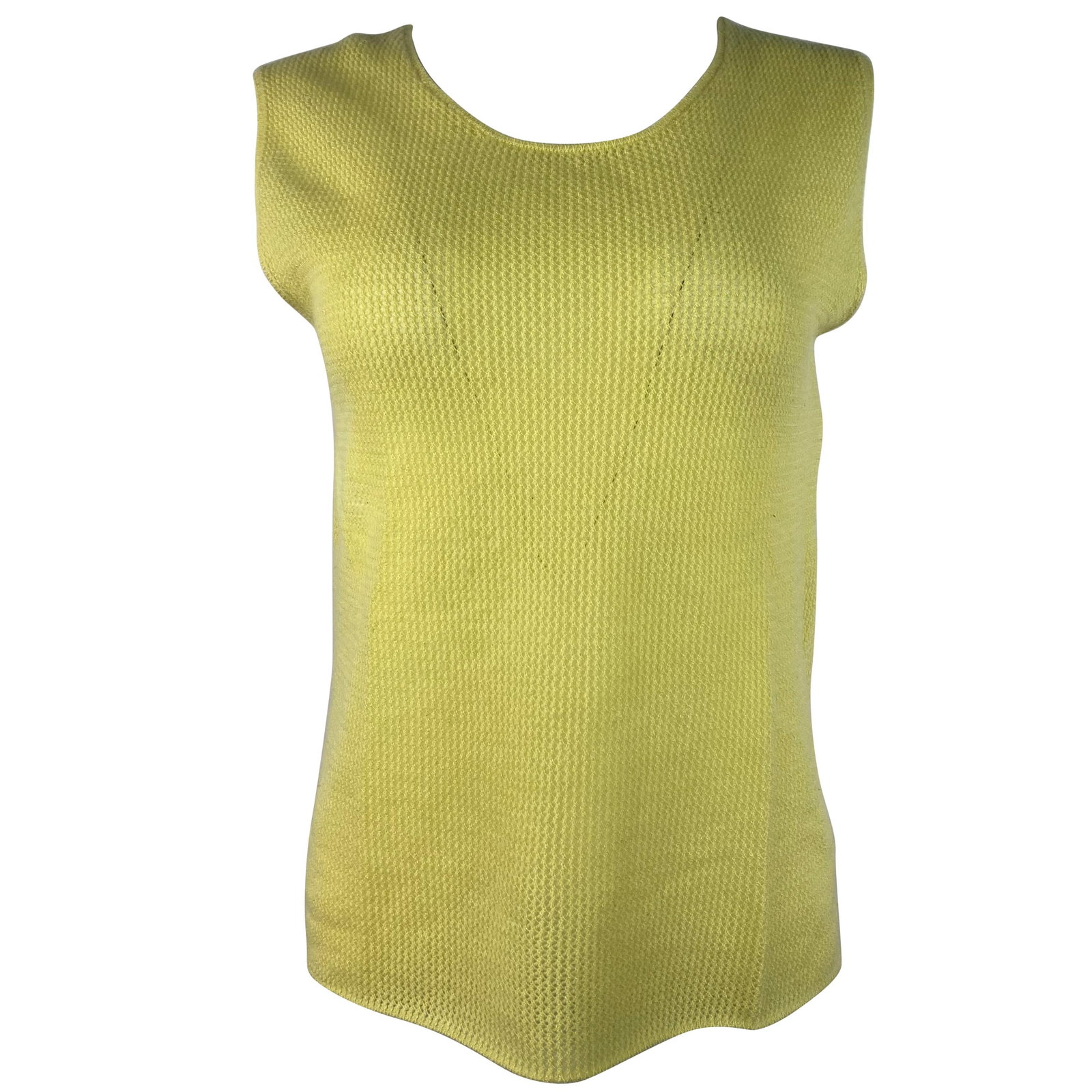 Chanel sleeveless cashmere knit top pastel yellow EU 42: Chanel sleeveless cashmere knit top pastel yellow EU 42 Vintage Chanel sleeveless knit top in pastel yellow 100% cashmere with a crew neckline. Made in France during the late 20th century, it is marke