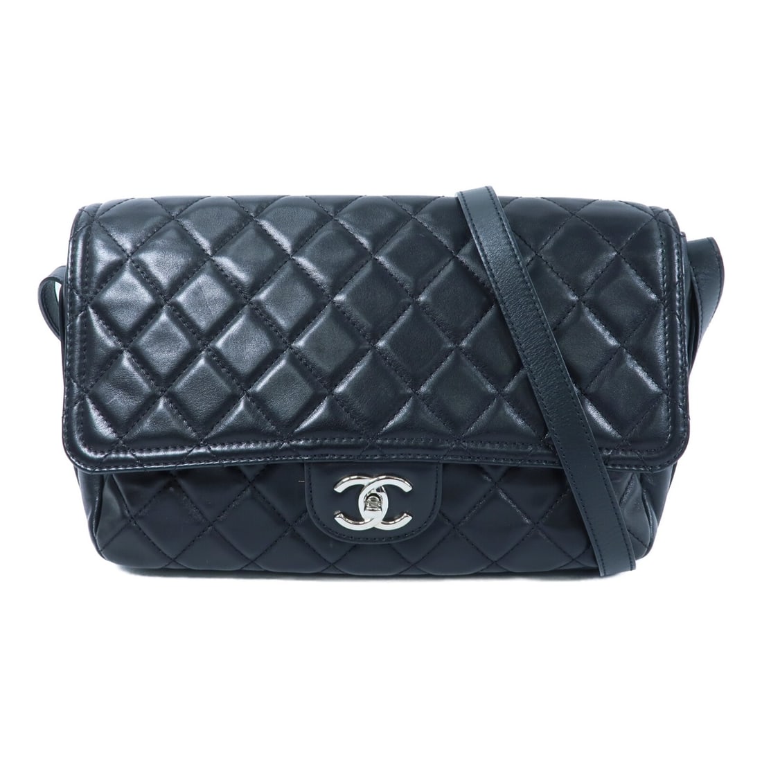 CHANEL CC Black Lambskin Shoulder Bag with Silver Hardware: CHANEL CC Black Lambskin Shoulder Bag with Silver Hardware Chanel CC shoulder bag in black lambskin leather with silver-tone hardware. Designed for women, this shoulder bag features a turn-lock closur