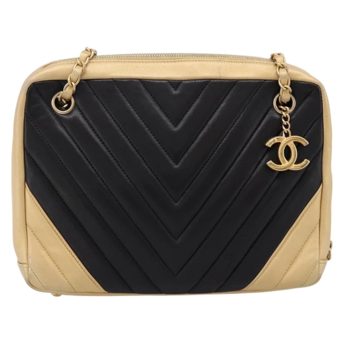 Chanel Camera Shoulder Bag Beige Leather 26cm: Chanel Camera Shoulder Bag Beige Leather 26cm A Chanel Camera bag in beige leather with a chevron design. Made in Italy, this shoulder bag has a clean, classic look and remains in good condition with 