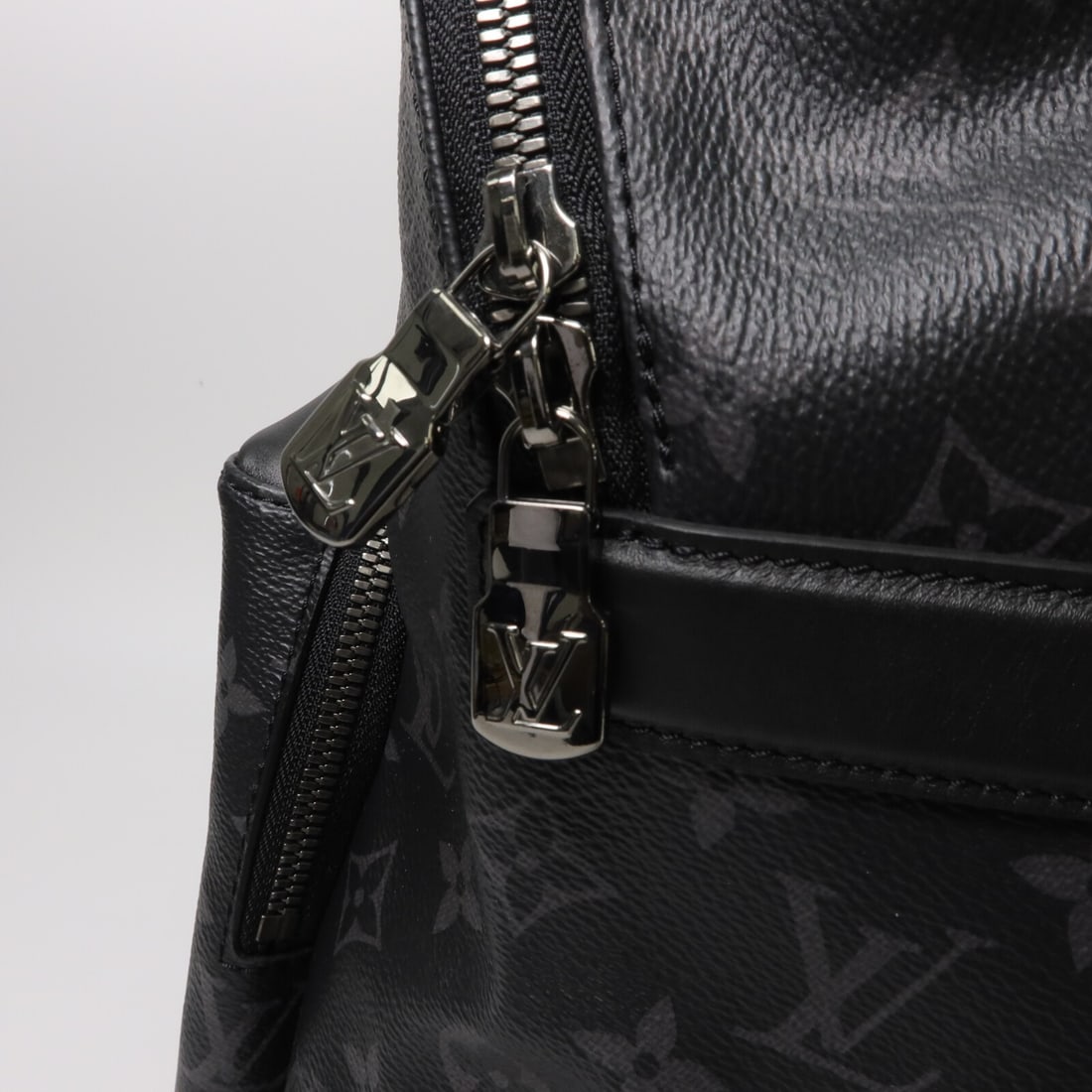 Louis Vuitton M43186 Discovery PM Monogram Eclipse Backpack - 9