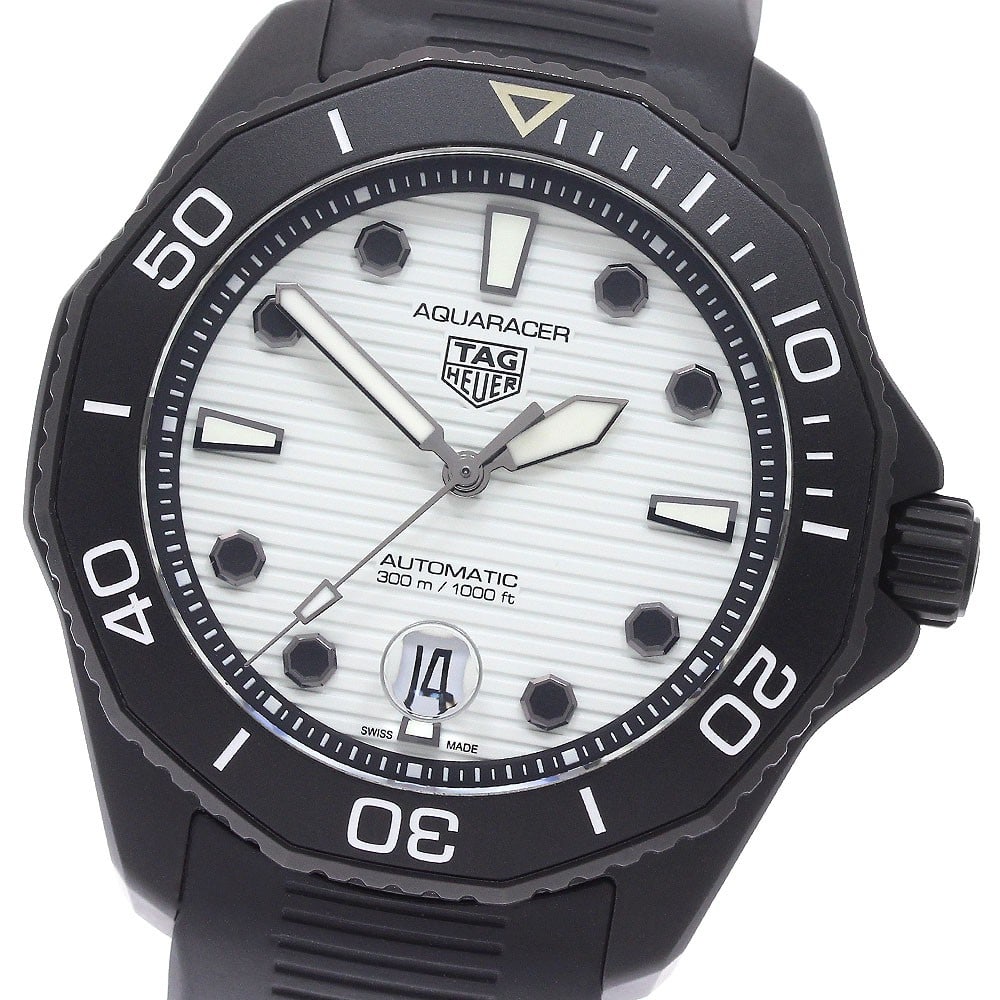 TAG Heuer Aquaracer Night Diver Automatic Date Mens Wristwatch WBP201D-0: TAG Heuer Aquaracer Night Diver Automatic Date Mens Wristwatch WBP201D-0 TAG Heuer Aquaracer Night Diver automatic men's wristwatch with date display. This watch features a white dial and a stainless 