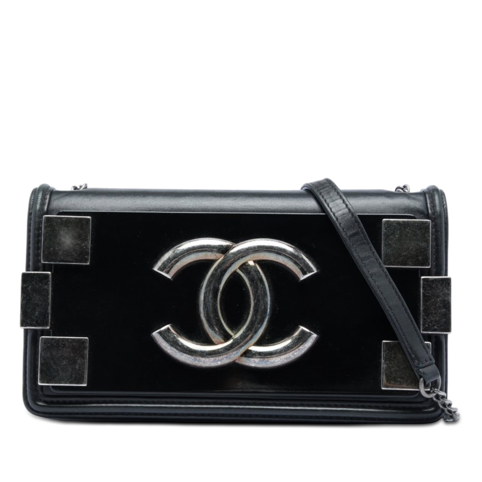 Chanel Boy Brick Horizontal Flap Bag in Black Lambskin Acrylic: Chanel Boy Brick Horizontal Flap Bag in Black Lambskin Acrylic A Chanel Boy Brick Horizontal Flap bag crafted in lambskin with acrylic details. This black flap bag features a chain strap with a leathe