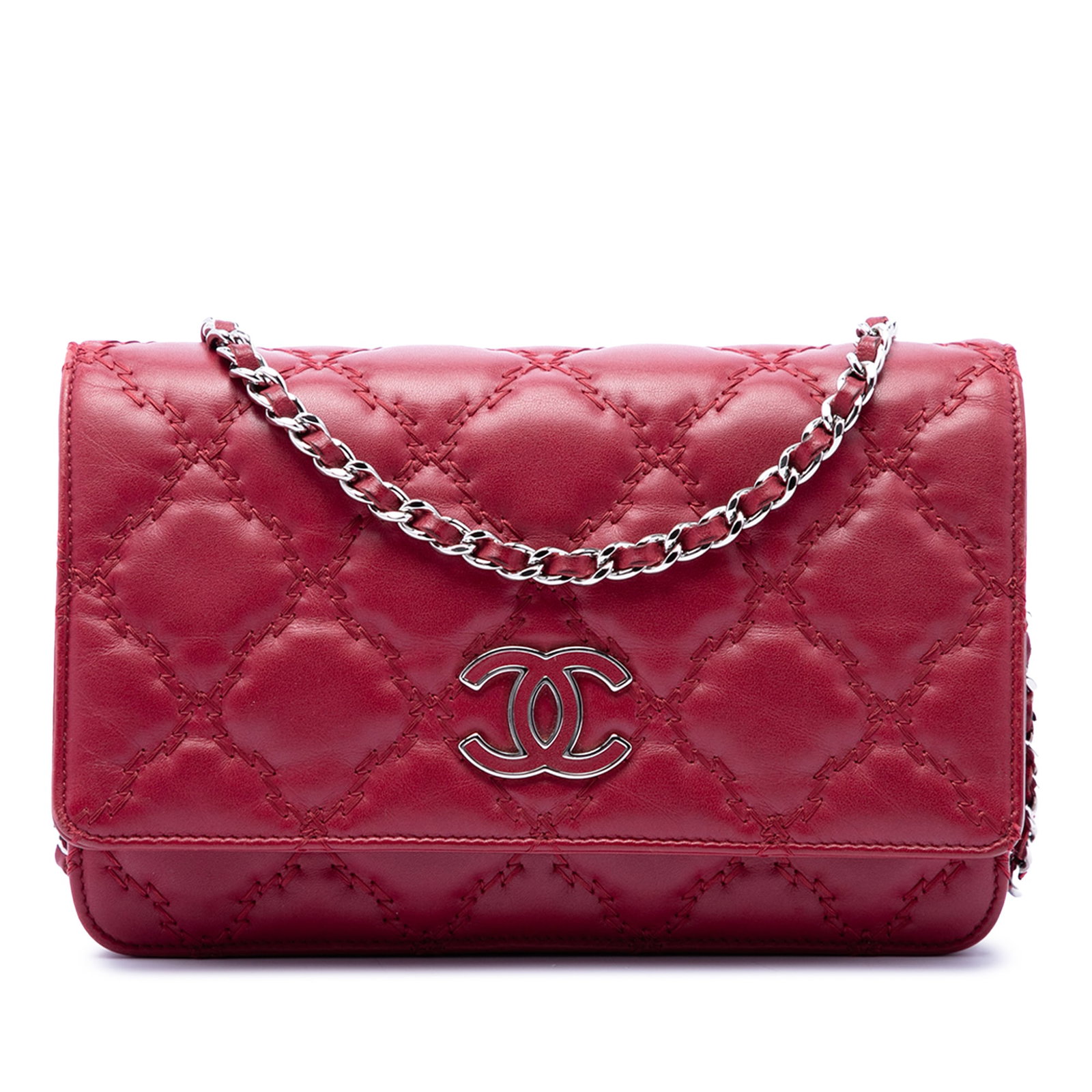 Chanel Hamptons Wallet on Chain red quilted calfskin bag: Chanel Hamptons Wallet on Chain red quilted calfskin bag A Chanel CC Quilted Calfskin Double Stitch Hamptons Wallet on Chain in red leather. This crossbody bag features a quilted leather body, a leath