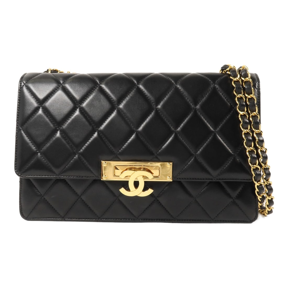 CHANEL Golden Class CC Shoulder Bag Black Lambskin GHW: CHANEL Golden Class CC Shoulder Bag Black Lambskin GHW Chanel Golden Class chain shoulder bag in black lambskin leather with CC detailing. This women's shoulder bag features a flap design with interio
