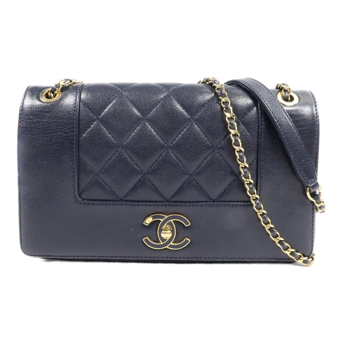 Blue Calfskin Chain Shoulder Bag CHANEL CC GHW: Blue Calfskin Chain Shoulder Bag CHANEL CC GHW CHANEL CC GHW Chain Shoulder Bag in blue calfskin leather. It features a chain shoulder strap, turn lock closure, and an inside zip pocket. The bag comes