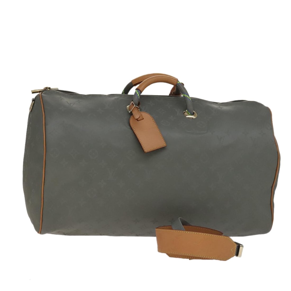 Louis Vuitton M43886 Keepall Bandouliere 50 Silver Boston Bag: Louis Vuitton M43886 Keepall Bandouliere 50 Silver Boston Bag Louis Vuitton Keepall Bandouliere 50 in Silver Monogram Titanium Canvas, presented in Boston bag style and made in France. This women's ba