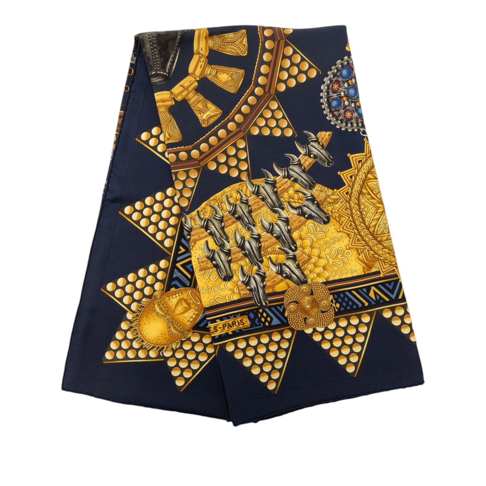 Hermes L Or Des Chefs 90 Silk Scarf Blue: Hermes L Or Des Chefs 90 Silk Scarf Blue Hermes L'Or Des Chefs Silk Scarf 90 in blue, crafted from 100% silk and made in France. This accessory features the L'Or Des Chefs print. Condition is AB, with