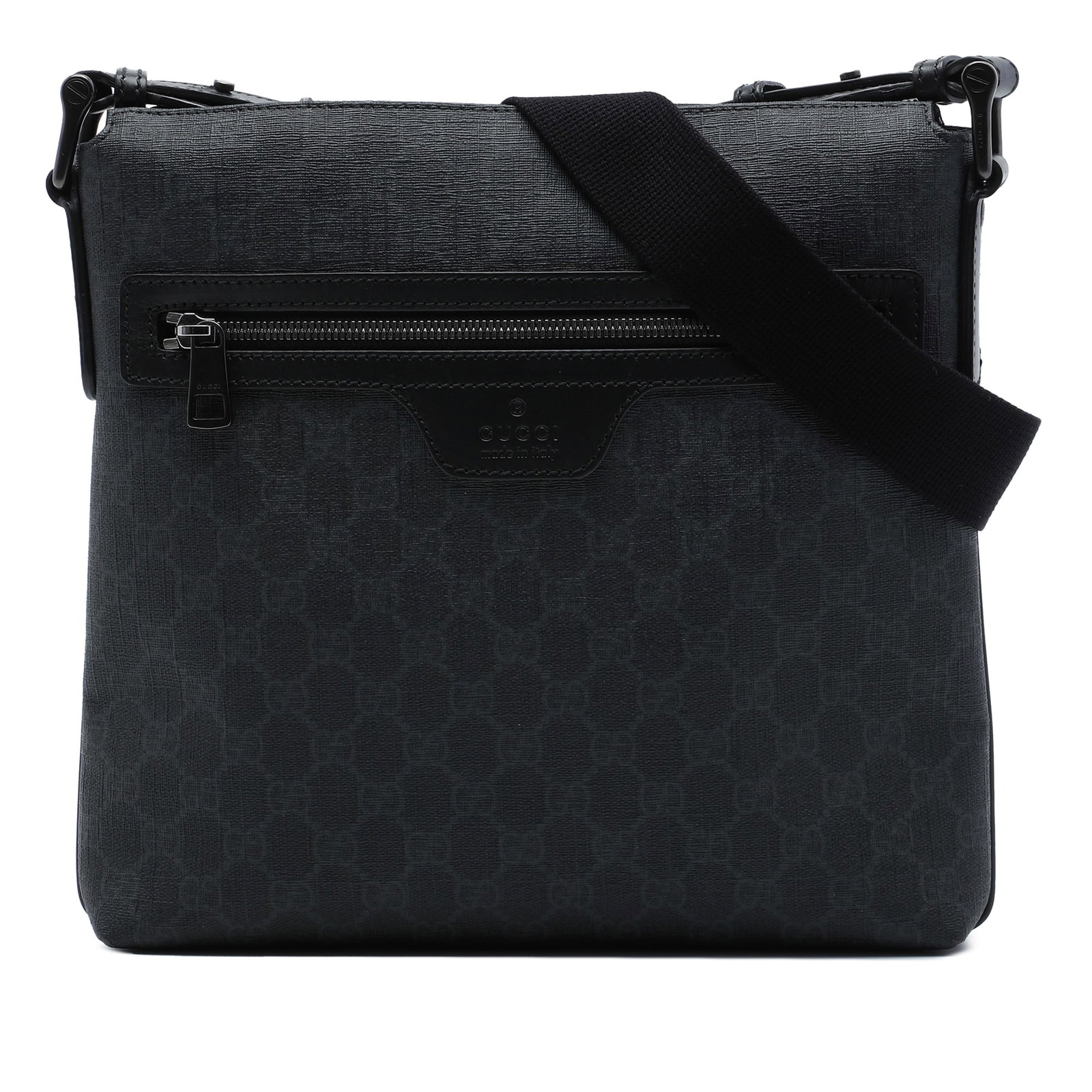 Gucci GG Supreme black coated canvas crossbody bag: Gucci GG Supreme black coated canvas crossbody bag Gucci GG Supreme crossbody bag in black with a coated canvas body and leather trim. It features a flat strap, top zip closure, an exterior front zip 