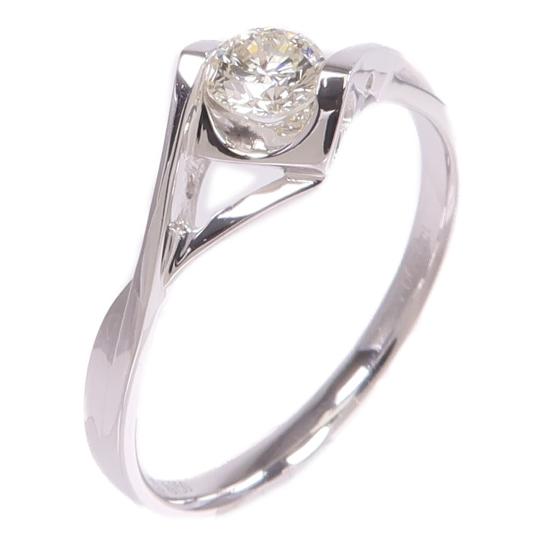 18K White Gold Diamond Ring Size 6.75 for Women: 18K White Gold Diamond Ring Size 6.75 for Women A women's diamond ring in 18K white gold, presented in a clear finish with a 0.30 ct diamond. The ring is US size 6.75 and has a 2 mm ring width with a 
