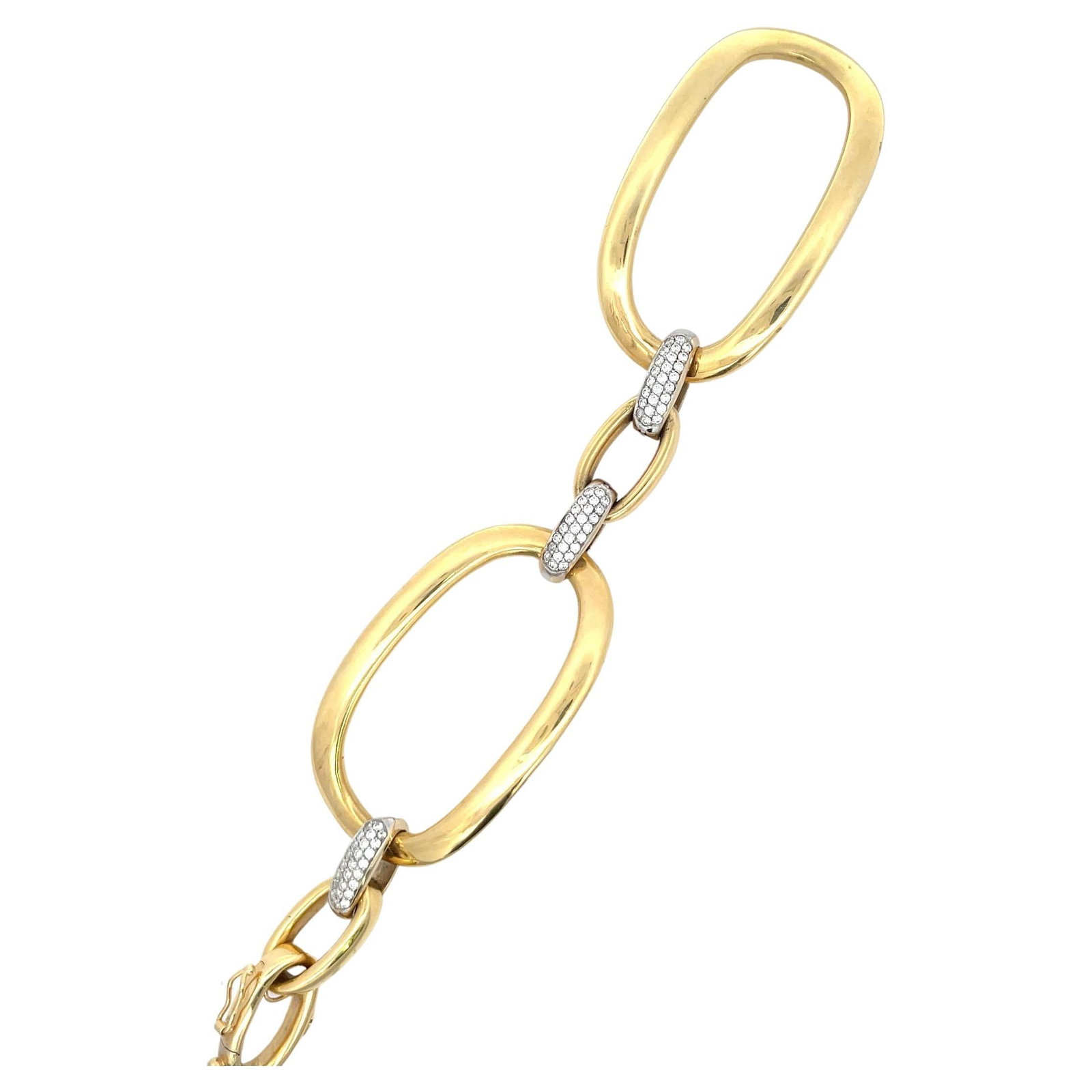 18 Karat Yellow Gold Diamond Oval Link Bracelet 28.2 Grams 2 Carats: 18 Karat Yellow Gold Diamond Oval Link Bracelet 28.2 Grams 2 Carats Contemporary 18 karat yellow gold link bracelet featuring two large oval links accented with 75 round cut diamonds with an approxima