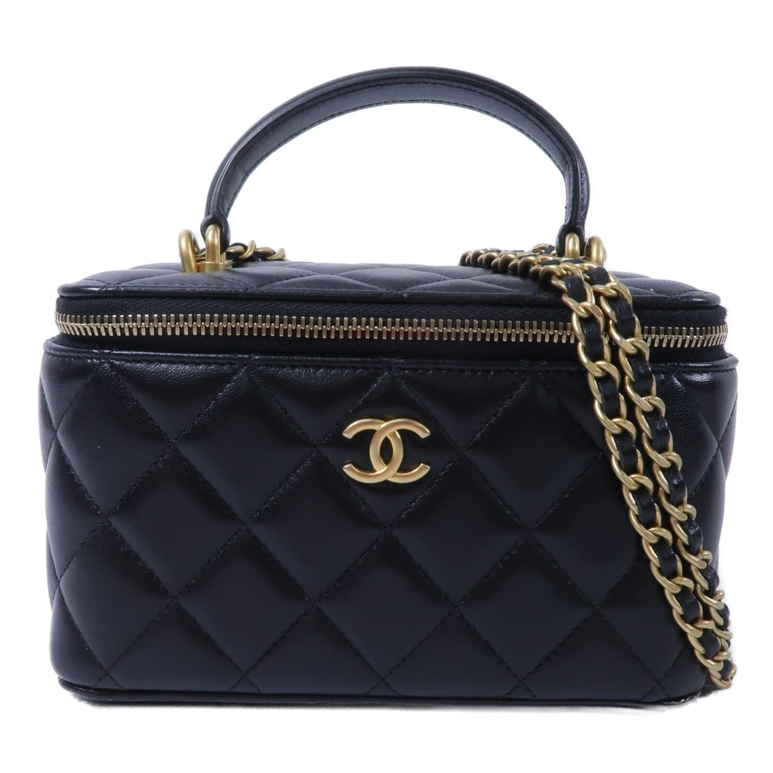 CHANEL AP2199 CC Vanity Case 2 Way Shoulder Bag Lambskin Black: CHANEL AP2199 CC Vanity Case 2 Way Shoulder Bag Lambskin Black Compact Chanel top handle vanity case designed as a 2-way chain shoulder bag in black lambskin. This women's bag features the CC motif wi