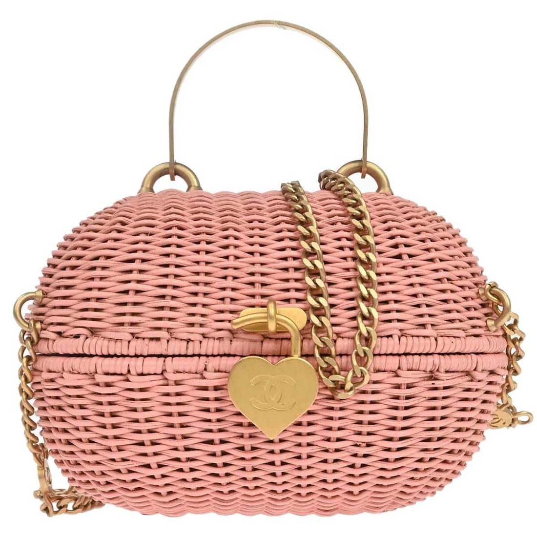 CHANEL Small Pink Rattan 2way Basket Handbag Heart Lock: CHANEL Small Pink Rattan 2way Basket Handbag Heart Lock Small Chanel 2-way basket handbag in pink rattan with a heart lock design. This women's bag features logo accents, beige lining, and gold-tone h