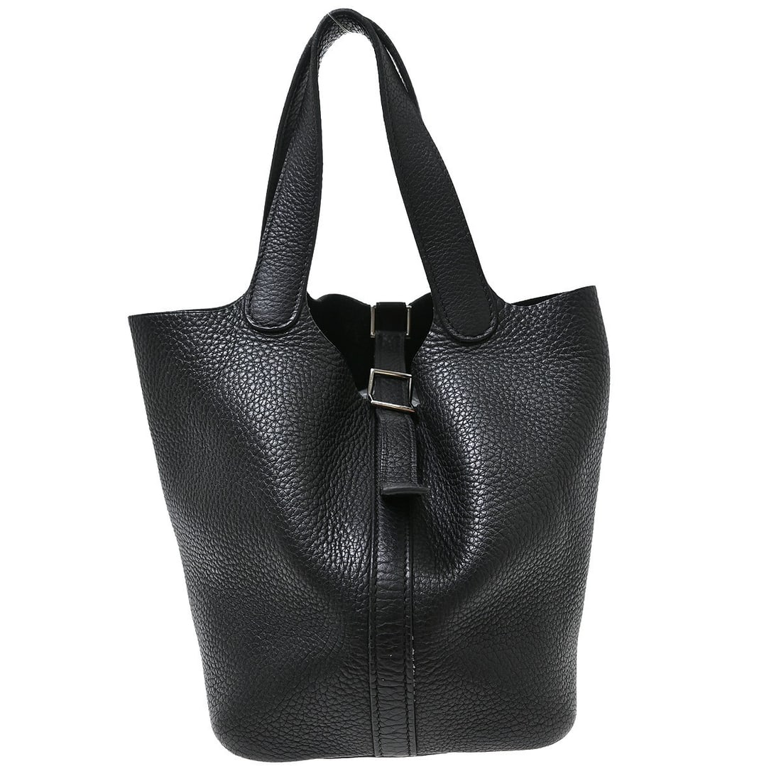 Hermes Picotin Black Leather Handbag 14cm x 20cm x 18cm: Hermes Picotin Black Leather Handbag 14cm x 20cm x 18cm Hermes Picotin bag in black leather with a clean, understated silhouette. Made in France, this piece is in very good condition with light dirt t