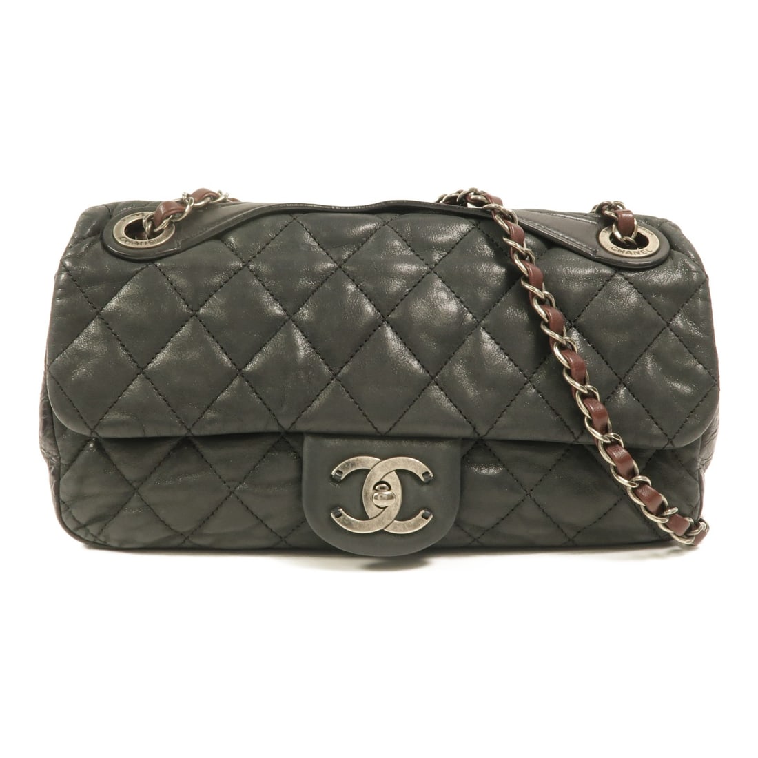CHANEL In The Mix Black Calfskin Flap Shoulder Bag SHW: CHANEL In The Mix Black Calfskin Flap Shoulder Bag SHW Chanel In The Mix flap chain shoulder bag in black calfskin leather with a CC turn-lock closure and chain shoulder strap. The interior includes o
