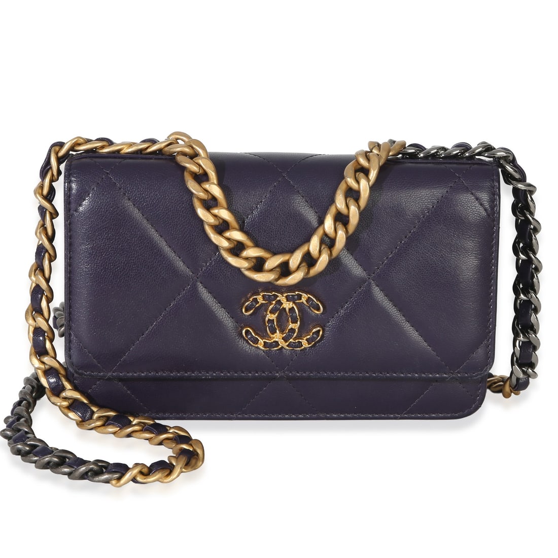 Chanel 19 Wallet on Chain Purple Quilted Lambskin Bag: Chanel 19 Wallet on Chain Purple Quilted Lambskin Bag Pre-owned Chanel 19 Wallet On Chain in purple quilted lambskin leather. This versatile design can be carried as a crossbody, shoulder bag, top han