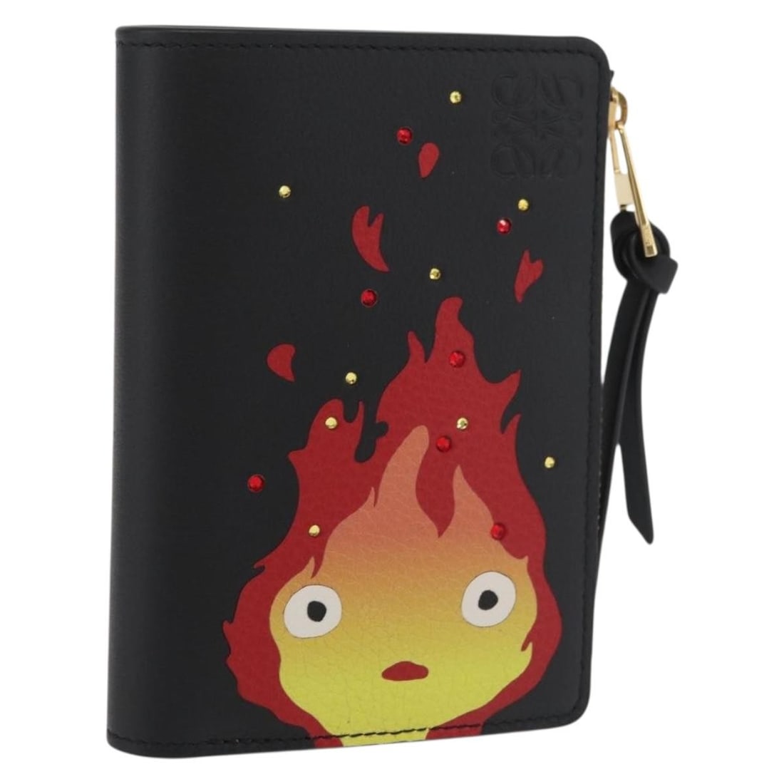 LOEWE Howl's Moving Castle Leather Wallet Black Gold: LOEWE Howl's Moving Castle Leather Wallet Black Gold LOEWE x Studio Ghibli Howl's Moving Castle wallet in black leather with gold-tone accents. Made in Spain, this women's wallet includes the dust bag