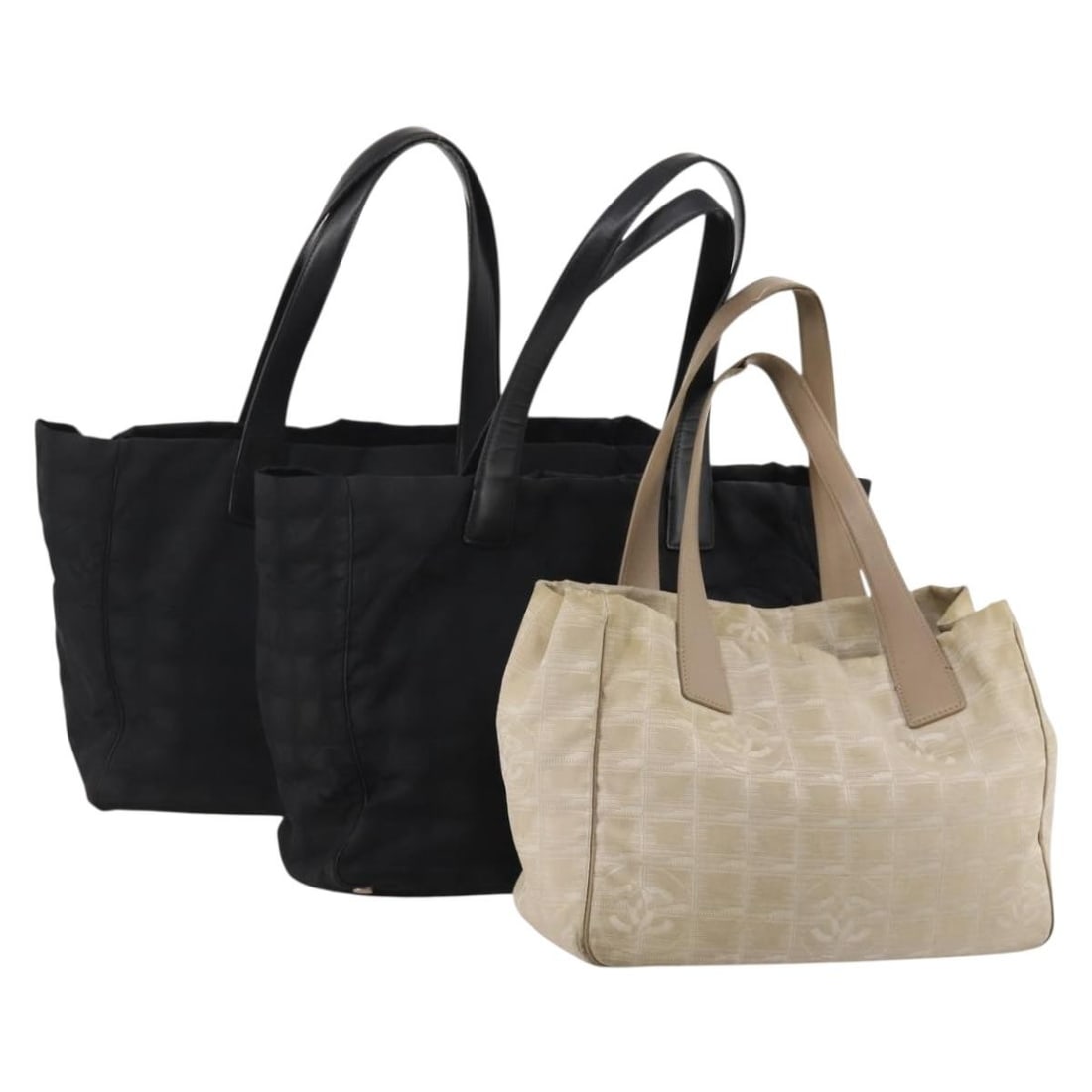 3 Piece CHANEL New Travel Line Canvas Tote Bag Set Black White: 3 Piece CHANEL New Travel Line Canvas Tote Bag Set Black White CHANEL New Travel Line canvas tote bag 3-piece set in black and white. This women's tote set includes only the items shown in the photo; 