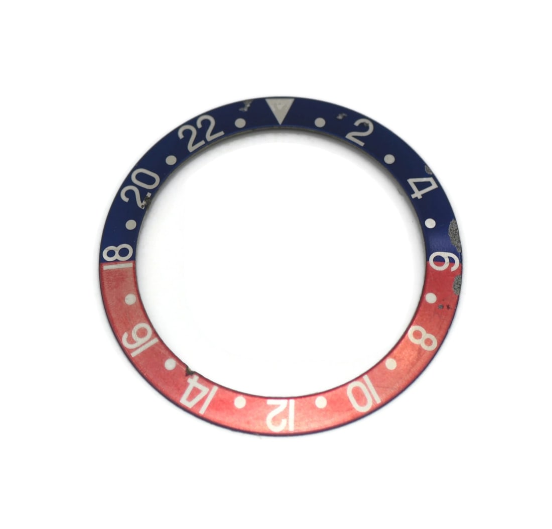 Rolex 16710 Pepsi bezel insert for GMT Master: Rolex 16710 Pepsi bezel insert for GMT Master Pre-owned Rolex GMT-Master Pepsi insert reference 16710. This insert is noted as 100% authentic and made in Switzerland. Specifications Brand: Rolex Item 