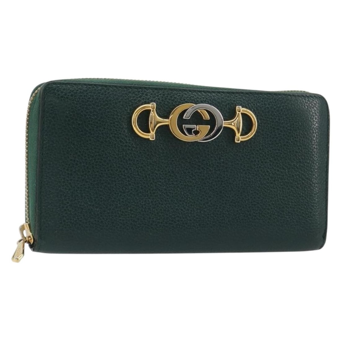 GUCCI 570661 Zumi Leather Long Wallet Green Gold: GUCCI 570661 Zumi Leather Long Wallet Green Gold Gucci Zumi long wallet in green leather with gold-tone detailing. Made in Italy for women, this wallet is offered without the original box or dust bag 