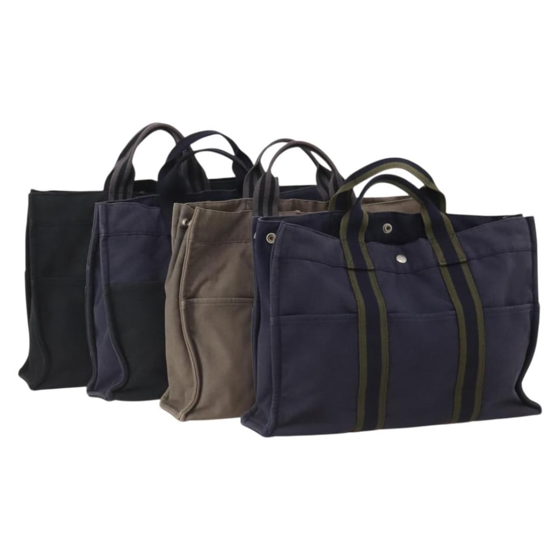 Set of 4 Hermes Fourre Tout MM Cotton Handbags Navy Black: Set of 4 Hermes Fourre Tout MM Cotton Handbags Navy Black Set of 4 Hermes Fourre Tout MM handbags in navy and black cotton, made in France. This bundle includes only the items shown in the photo and d