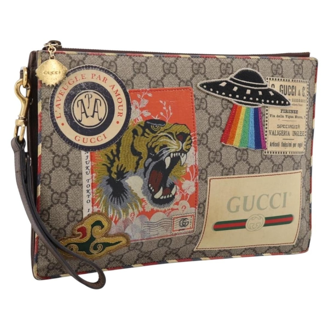 GUCCI 473915 GG Supreme Courier Beige PVC Leather Clutch: GUCCI 473915 GG Supreme Courier Beige PVC Leather Clutch Gucci GG Supreme Courier clutch bag in beige PVC leather and GG canvas. Made in Italy, this women's clutch has a well-known monogram look and c
