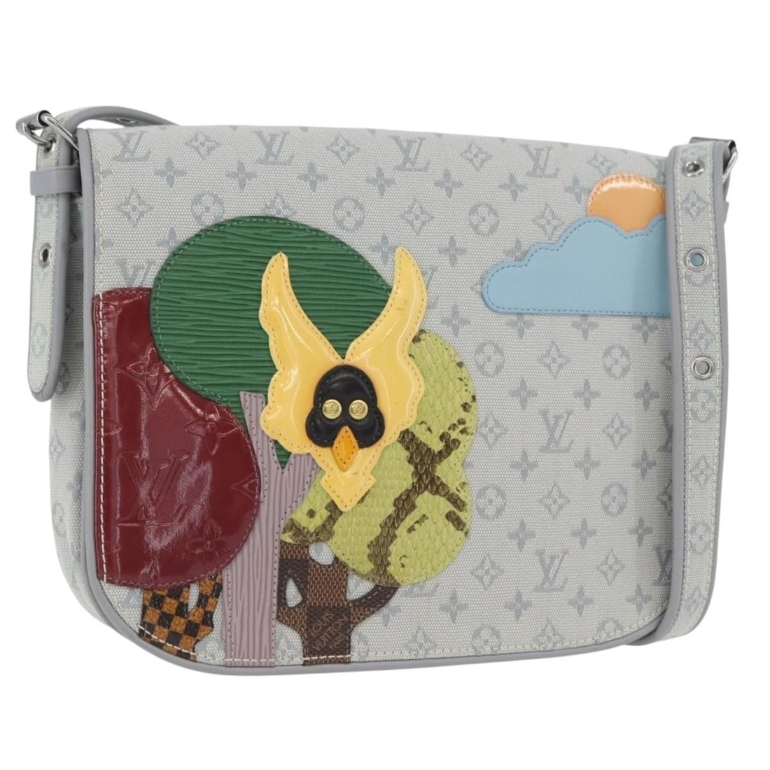 Louis Vuitton M92279 gray Monogram Mini shoulder bag for women: Louis Vuitton M92279 gray Monogram Mini shoulder bag for women Louis Vuitton Monogram Mini Musette Comte De Fee shoulder bag in gray Monogram Mini Canvas, made in Spain. The bag measures approximately