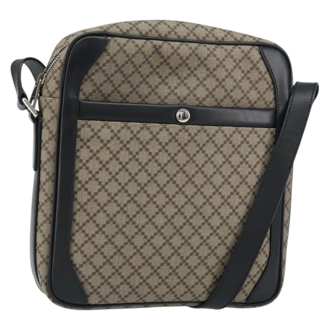 GUCCI Beige Silver PVC Shoulder Bag 268159 Auth Italy: GUCCI Beige Silver PVC Shoulder Bag 268159 Auth Italy This authentic GUCCI Shoulder Bag showcases a stylish design crafted from durable PVC leather in a chic beige and silver color. Measuring approxim
