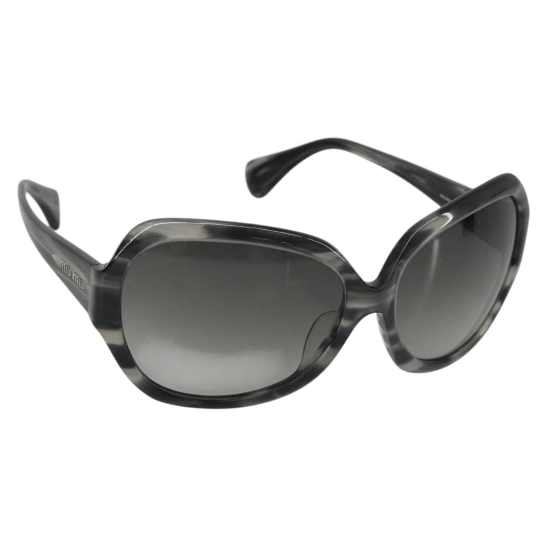 Miu Miu SMU09M Gray Plastic Womens Sunglasses with Case Box: Miu Miu SMU09M Gray Plastic Womens Sunglasses with Case Box Authentic Miu Miu women's sunglasses in gray plastic with a classic full-frame design. Includes the item box and sunglass case. This pre-own