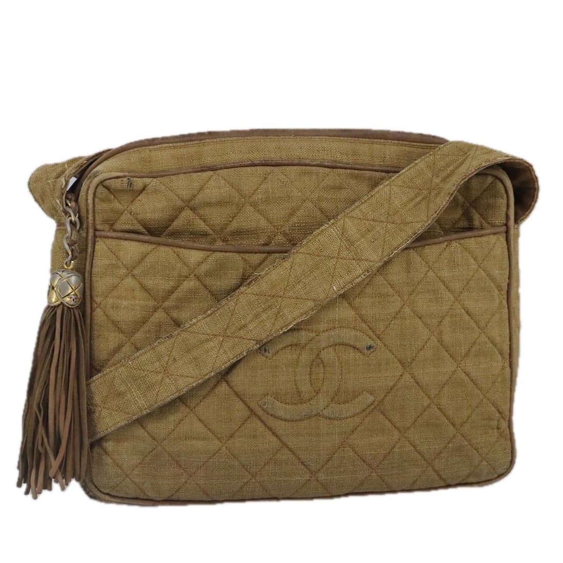 CHANEL CC Matelasse Beige Canvas Shoulder Bag: CHANEL CC Matelasse Beige Canvas Shoulder Bag Chanel Matelasse shoulder bag in beige canvas with CC detailing. Made in Italy, this women's shoulder bag includes the item shown only; item box and dust 