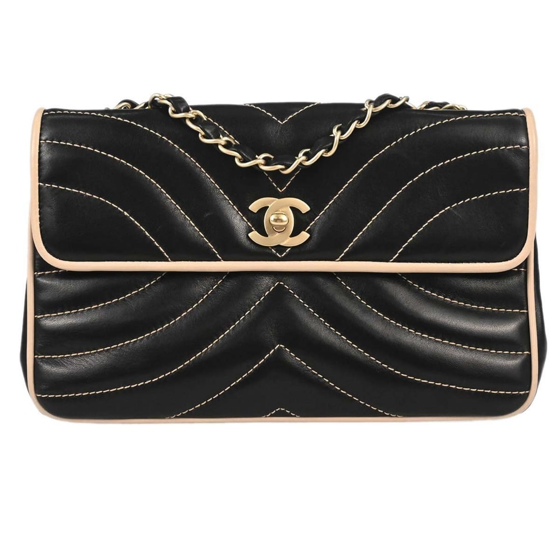 CHANEL Chevron Medium Shoulder Bag Black Lambskin Turnlock: CHANEL Chevron Medium Shoulder Bag Black Lambskin Turnlock Chanel black lambskin chevron single flap shoulder bag with a turnlock closure, leather lining, and inner pockets. This medium shoulder bag f
