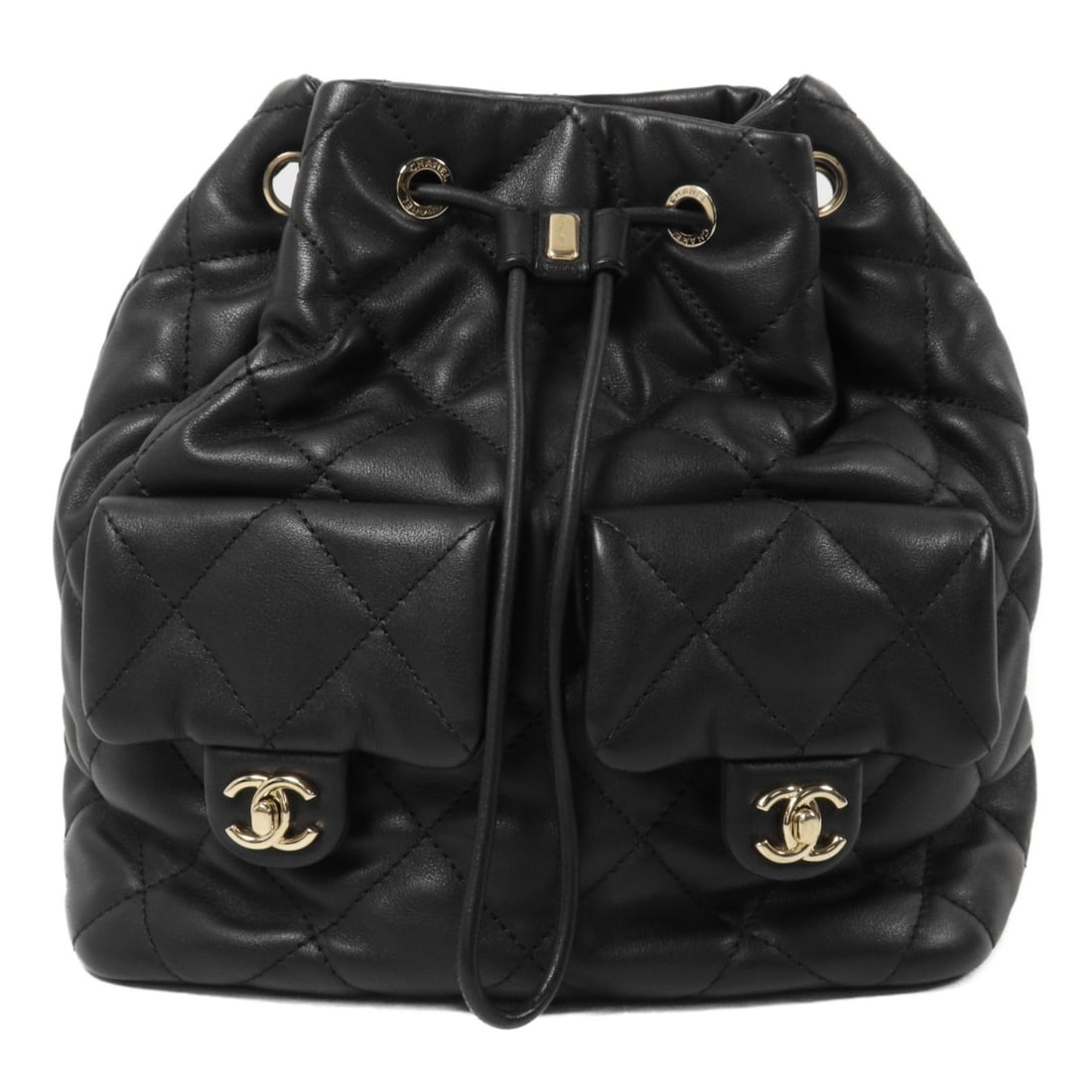 CHANEL AS4342 CC black calfskin chain backpack GHW: CHANEL AS4342 CC black calfskin chain backpack GHW Compact Chanel chain backpack crafted in black calfskin leather with the signature CC design and gold-tone hardware. This women's rucksack-style bag 