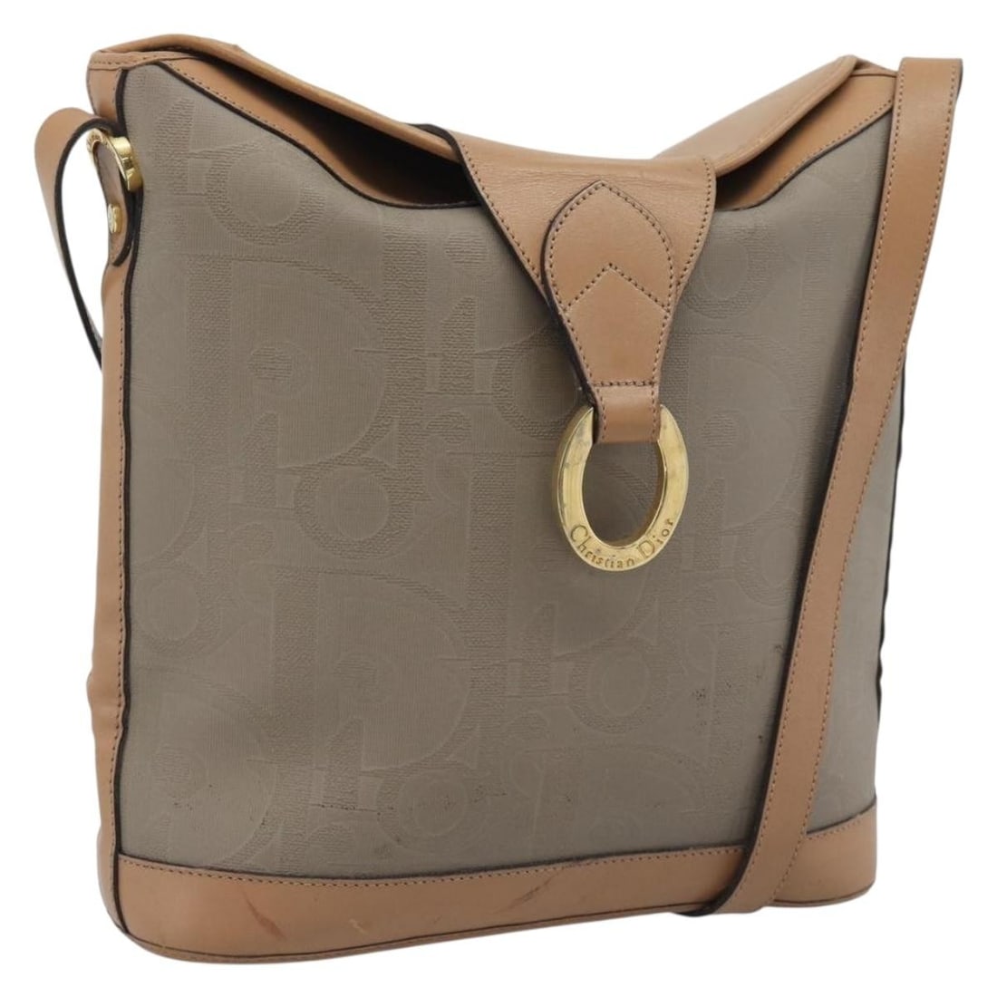 Christian Dior Beige PVC Leather Shoulder Bag Gold Tone: Christian Dior Beige PVC Leather Shoulder Bag Gold Tone Christian Dior shoulder bag in beige PVC leather with gold-tone accents. Made in France, this women's bag features a classic shoulder bag silhou