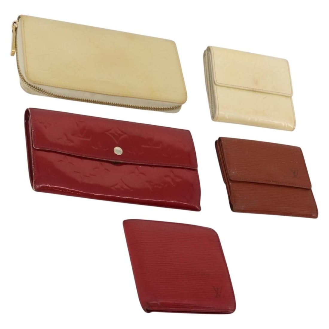 Set of 5 Louis Vuitton patent leather wallets red beige brown: Set of 5 Louis Vuitton patent leather wallets red beige brown Set of 5 Louis Vuitton wallets in patent leather with a red, beige, and brown color palette. Made in France for women, this bundle is offe