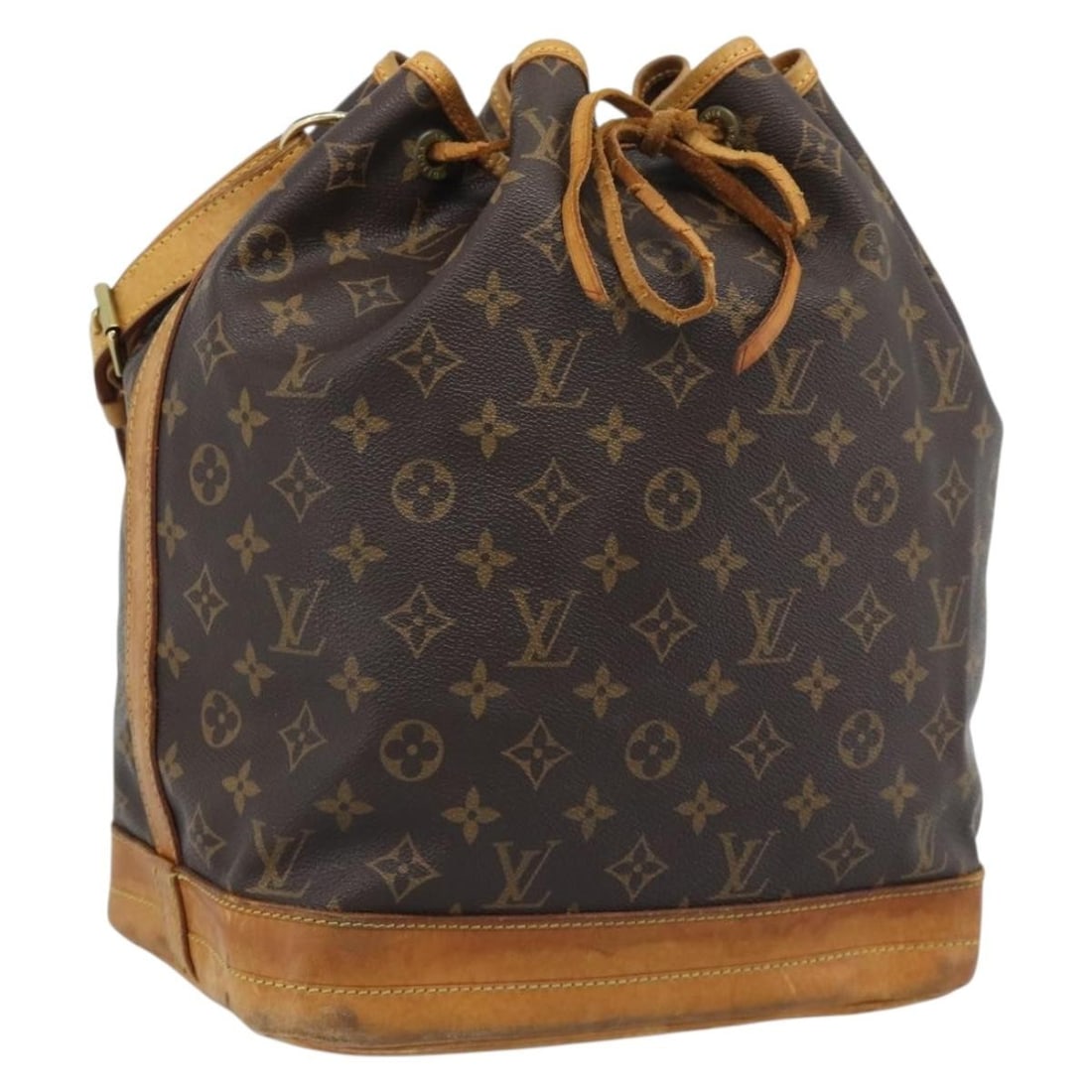 Louis Vuitton M42226 Petit Noe Monogram Canvas Shoulder Bag: Louis Vuitton M42226 Petit Noe Monogram Canvas Shoulder Bag Louis Vuitton Petit Noe shoulder bag in Monogram canvas, made in France. This women's bag includes only the item shown in the photo; item bo