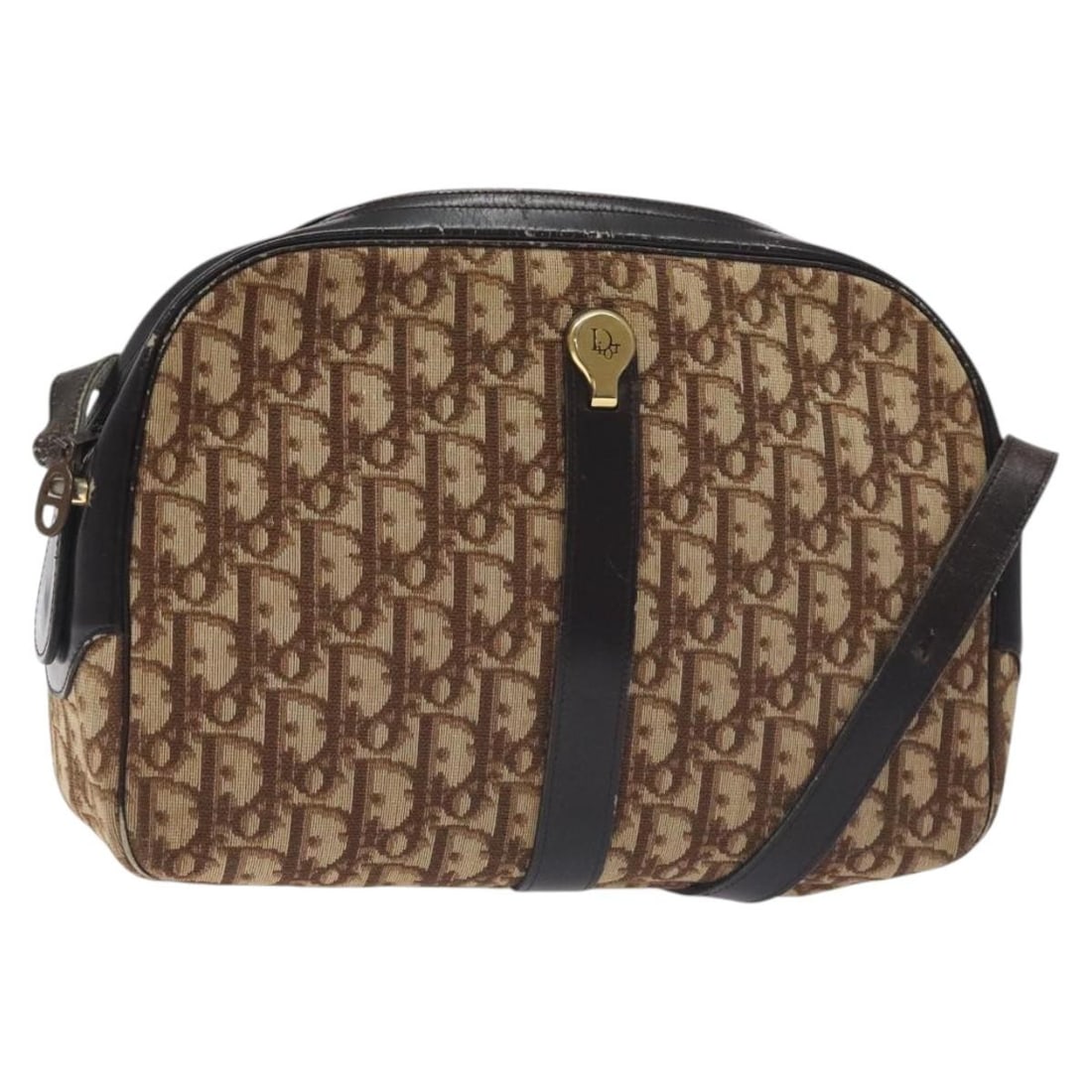 Christian Dior Trotter Shoulder Bag in Brown Gold Canvas: Christian Dior Trotter Shoulder Bag in Brown Gold Canvas Christian Dior shoulder bag in brown and gold Trotter canvas, made in France. This women's bag has a classic shoulder silhouette and includes o