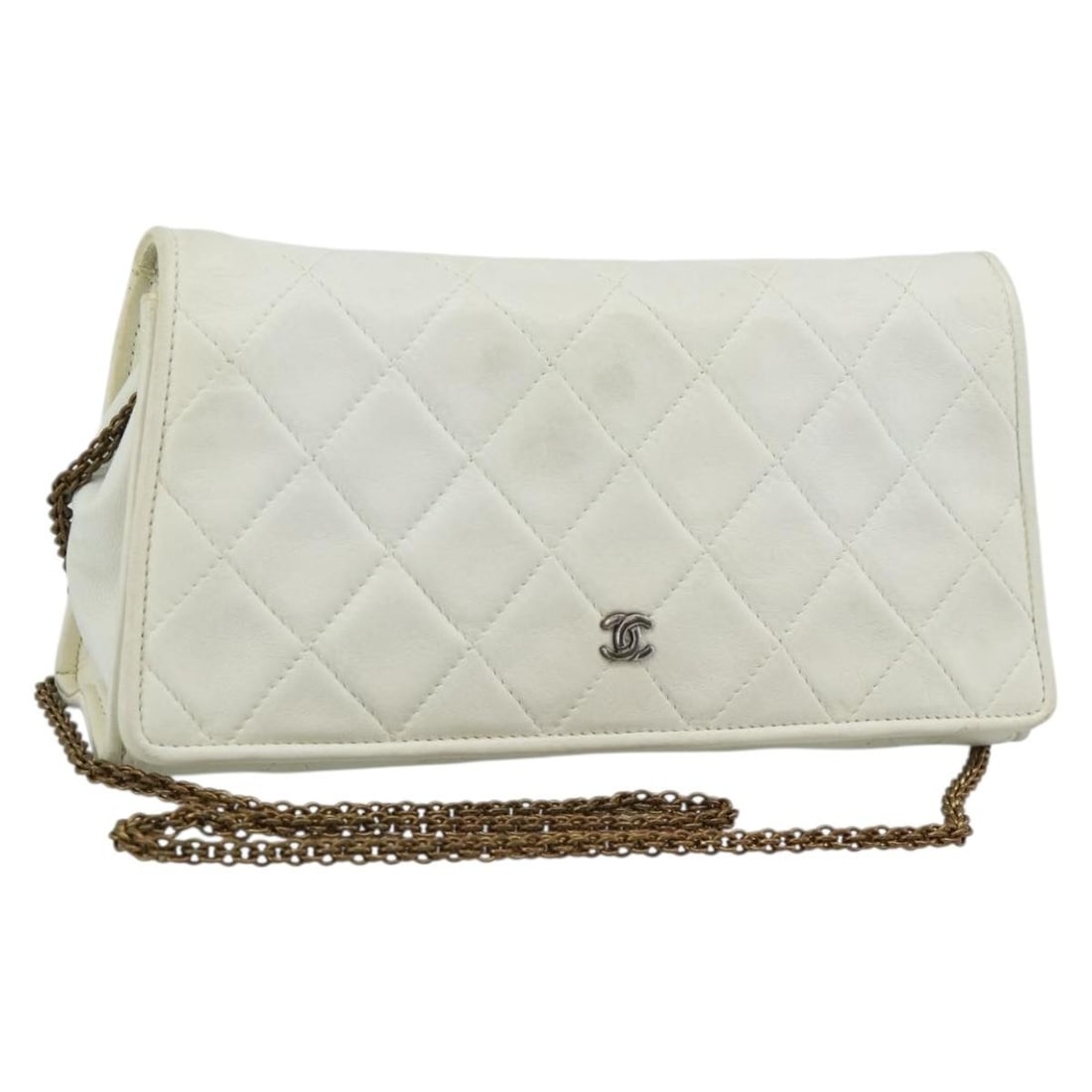 CHANEL Matelasse Lamb Skin Shoulder Bag White Gold Tone Chain: CHANEL Matelasse Lamb Skin Shoulder Bag White Gold Tone Chain Chanel Matelasse chain shoulder bag in white lamb skin with gold-tone CC detailing. Made in Italy for women. This shoulder bag includes on