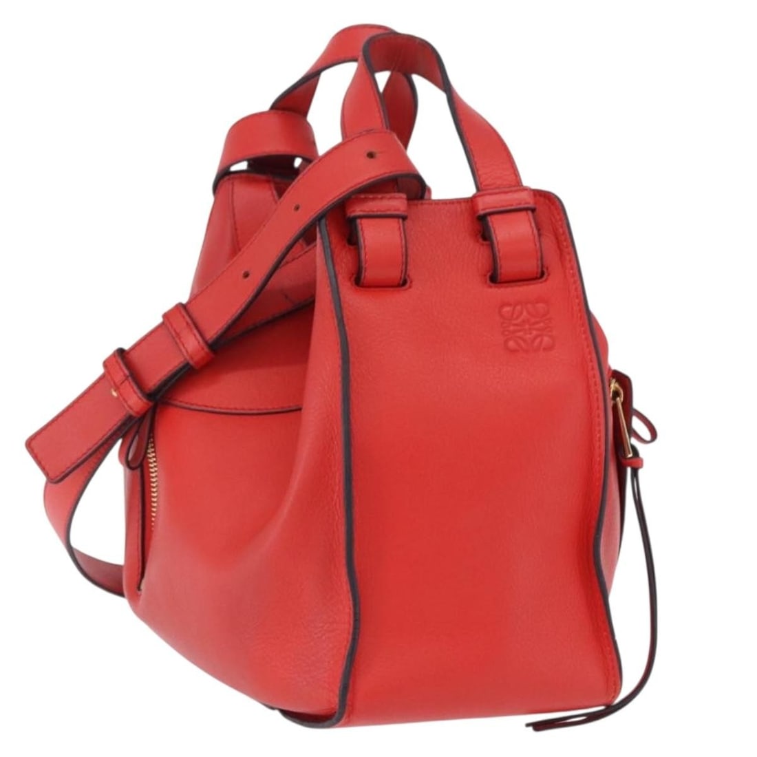 LOEWE Hammock 2way leather handbag red and gold Spain: LOEWE Hammock 2way leather handbag red and gold Spain LOEWE Hammock 2-way handbag in red leather with gold-tone accents. Made in Spain, this women's bag can be carried by the handles or worn with the 
