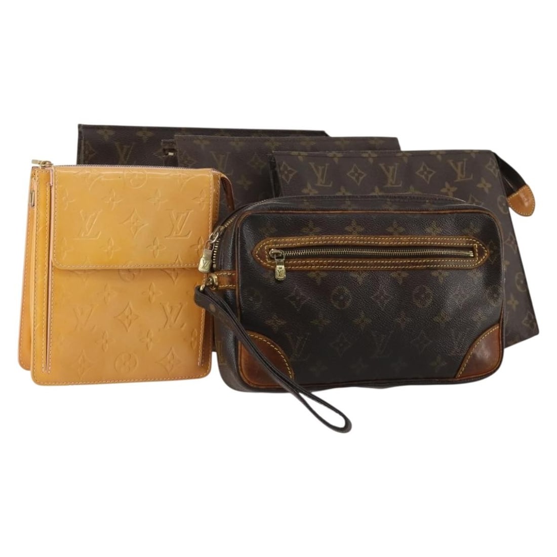 Set of 5 Louis Vuitton Monogram Beige Vernis Clutch Bags: Set of 5 Louis Vuitton Monogram Beige Vernis Clutch Bags Louis Vuitton Monogram Vernis clutch bag set in beige for women, made in France. This is a special set listing and only the items shown are inc
