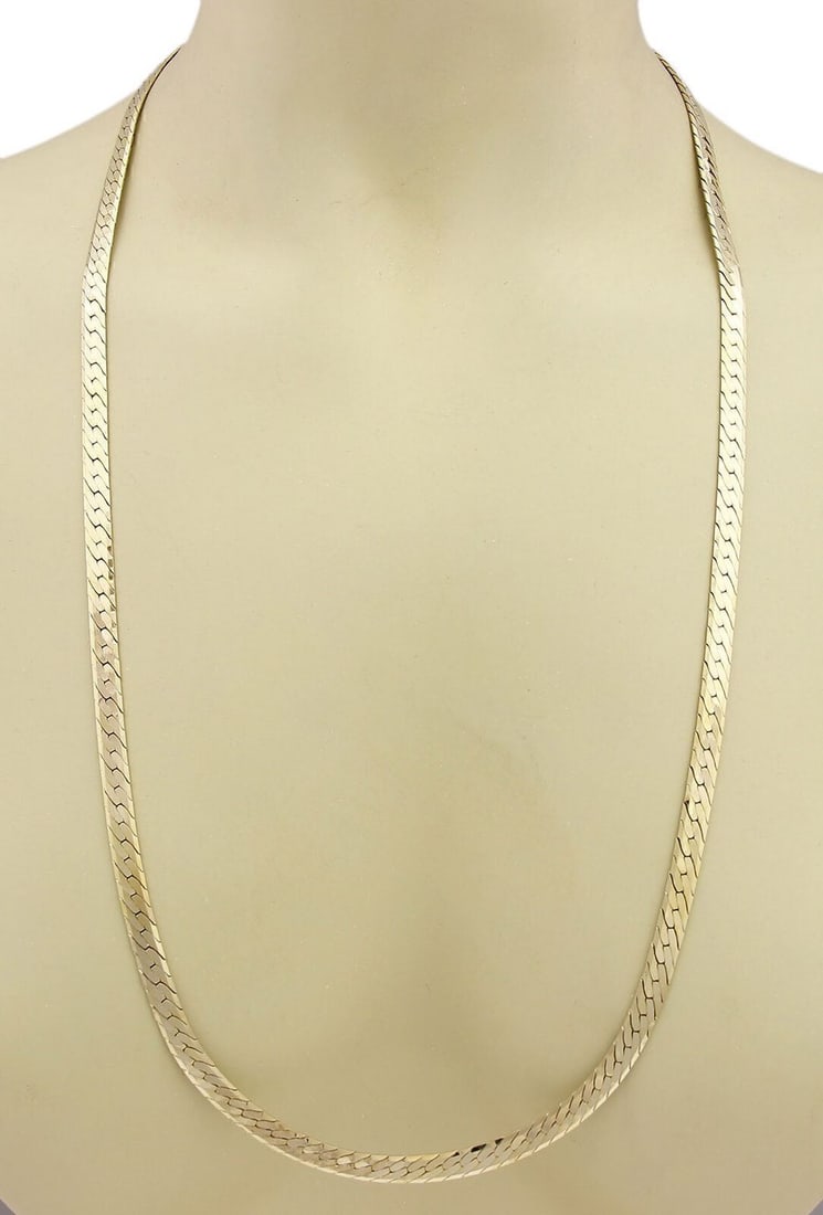 Unbranded Vintage 14k Yellow Gold Herringbone Necklace 30in Wide: Unbranded Vintage 14k Yellow Gold Herringbone Necklace 30in Wide Vintage estate wide herringbone necklace crafted in solid 14k yellow gold. It features a smooth, flat woven design with a polished fini