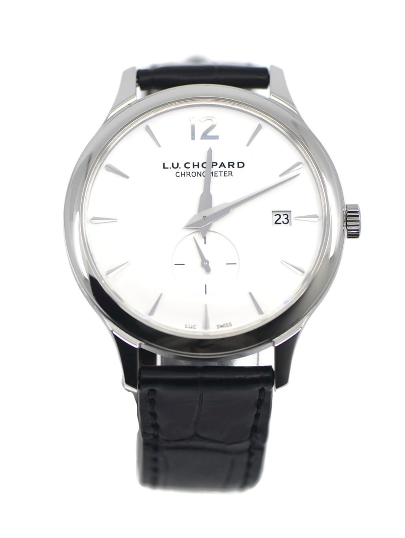 Chopard L.U.C. XPS 168591 mens stainless steel wristwatch with box: Chopard L.U.C. XPS 168591 mens stainless steel wristwatch with box Pre-owned Chopard L.U.C. XPS wristwatch with a polished stainless steel round case and white analog dial. This automatic watch featur