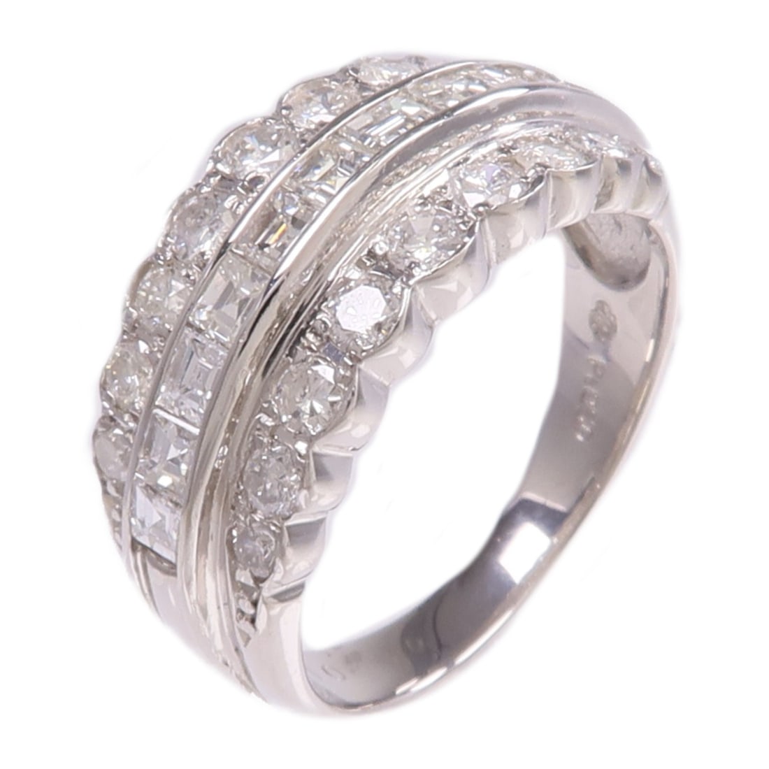 PT850 Platinum Diamond Ring JEWELRY Women's Size 6.5: PT850 Platinum Diamond Ring JEWELRY Women's Size 6.5 Platinum ring featuring a diamond main stone and a clear appearance. The piece is sized US 6.5 and made with Pt850 platinum and diamond, with a ver