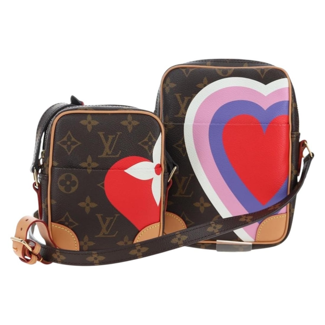 Louis Vuitton M57450 Game On Panam Monogram Canvas Shoulder Bag: Louis Vuitton M57450 Game On Panam Monogram Canvas Shoulder Bag Louis Vuitton Monogram Game On Panam Set shoulder bag in Monogram canvas with an adjustable shoulder strap. Made in Italy, this women's 
