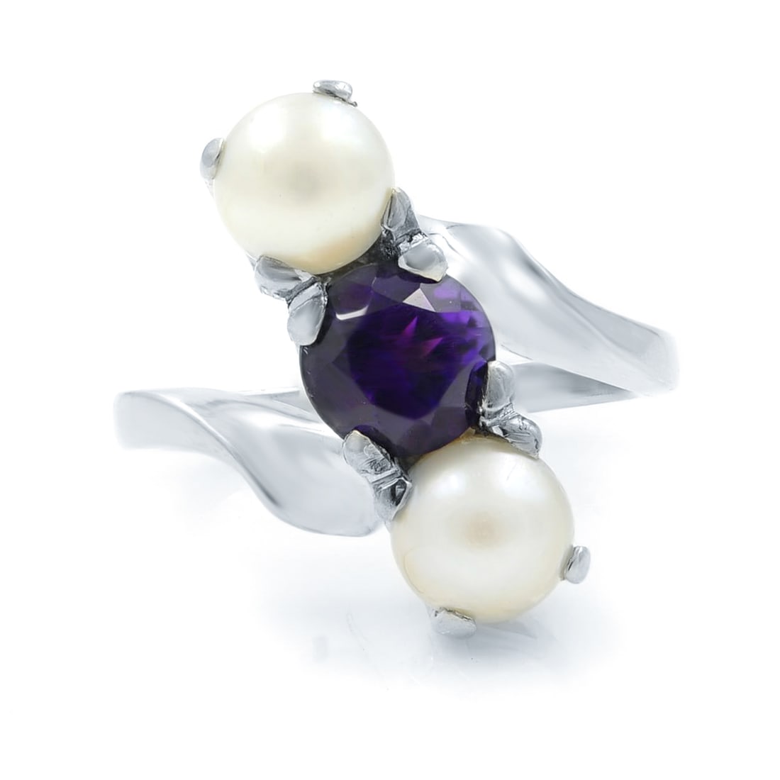 Rachel Koen 14k White Gold Amethyst Pearl Cocktail Ring Size 5.75: Rachel Koen 14k White Gold Amethyst Pearl Cocktail Ring Size 5.75 This elegant Rachel Koen cocktail ring is crafted from 14k white gold and features a round-cut deep purple amethyst of AAAA clarity, r